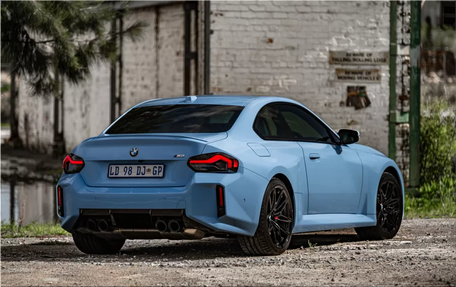 2023 BMW M2