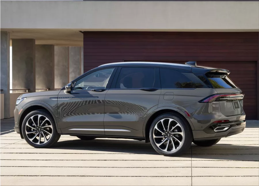 2024 Lincoln Nautilus