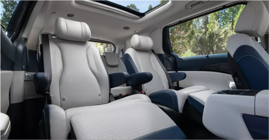 2025 Kia Carnival