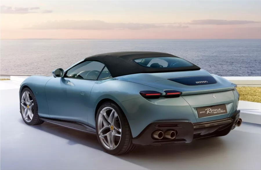 Ferrari Roma Spider