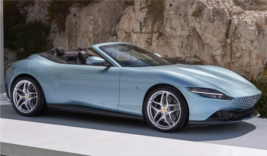 Ferrari Roma Spider