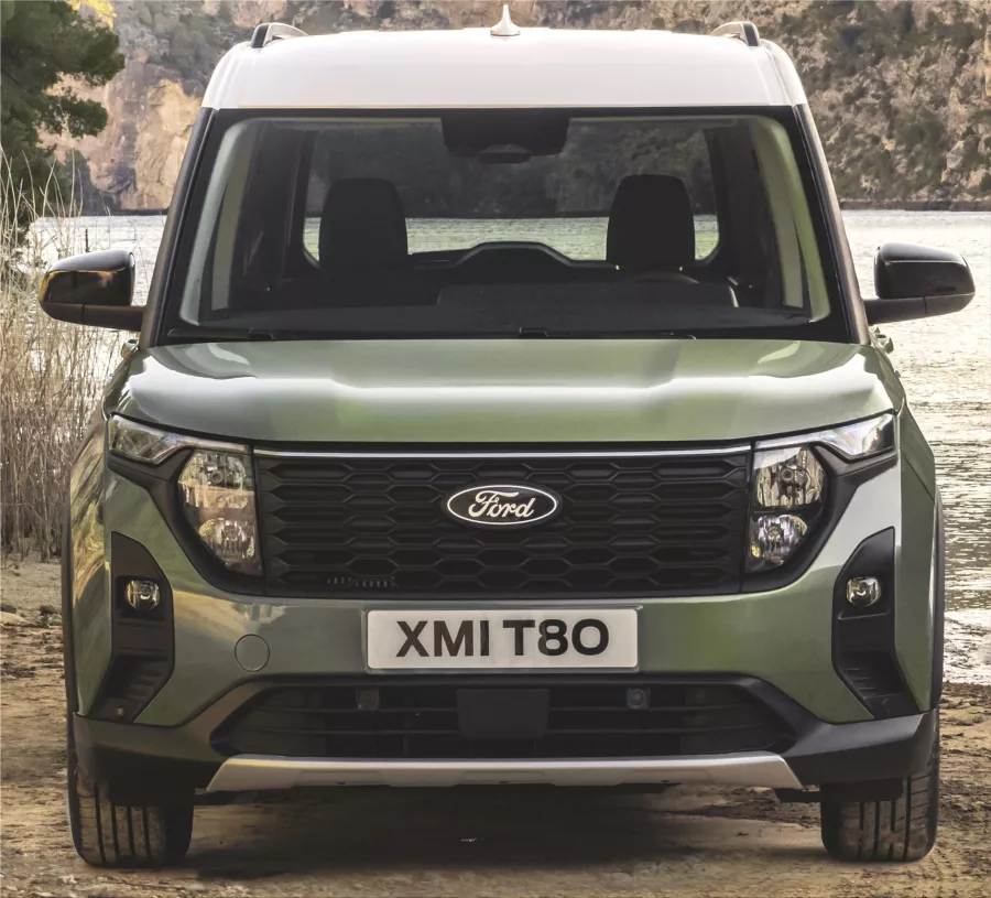 Ford E-Tourneo Courier