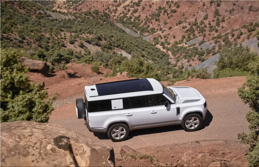Land Rover Defender 130