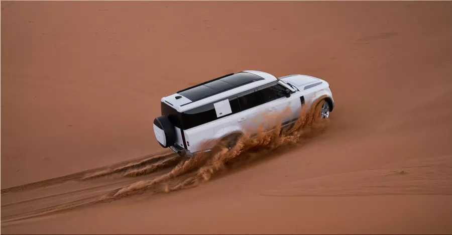 Land Rover Defender 130
