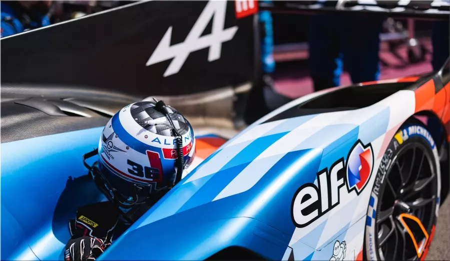 Alpine A424