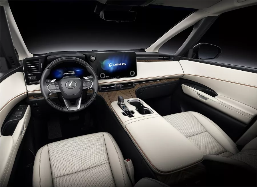 Lexus LM