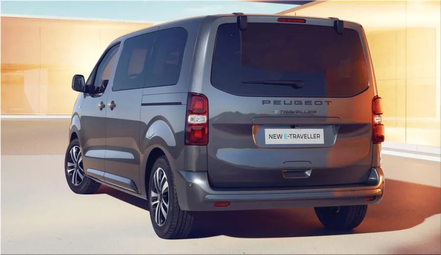 Peugeot e-Traveller