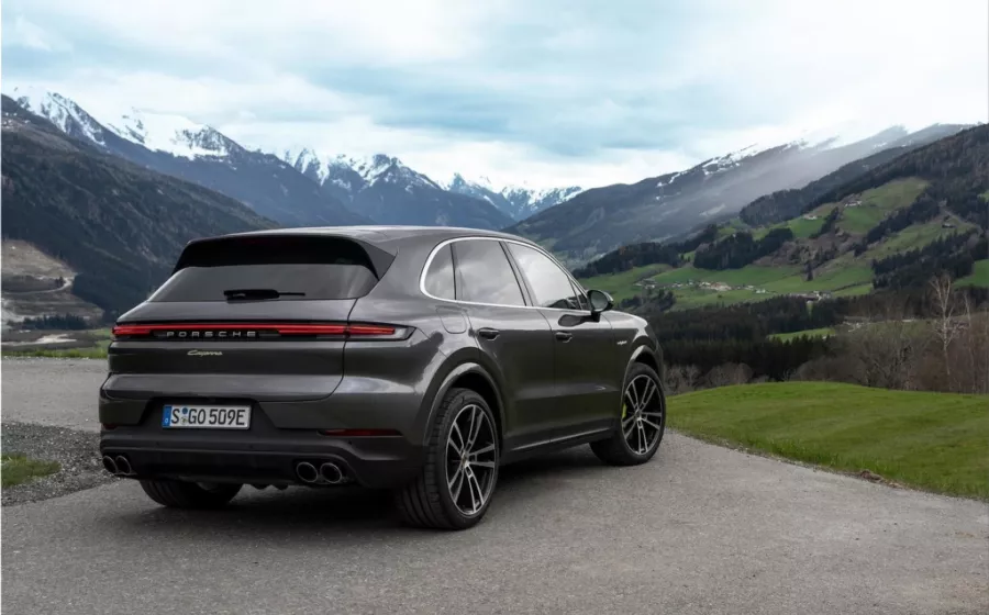 2024 Porsche Cayenne E-Hybrid