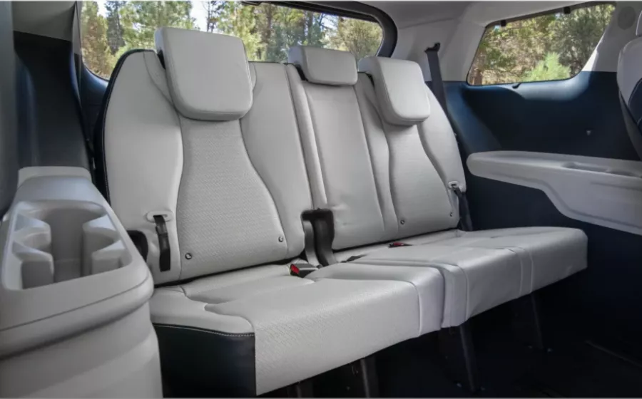 2025 Kia Carnival